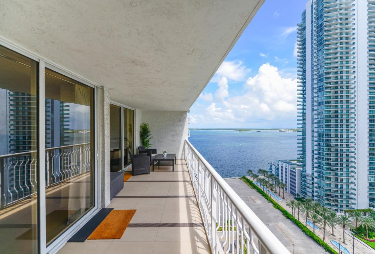 Wonderful Condo In Brickell With Pool And Gym Маямі Екстер'єр фото